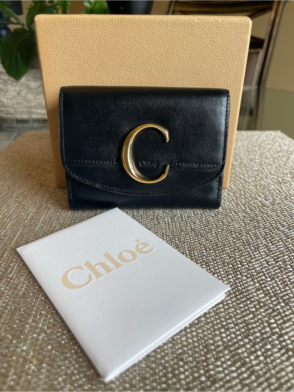 LIKE NEW CHLOE C COMPACT TRIFOLD CALFSKIN LEATHER WALLET BLACK w GOLD HDW - Picture 4 of 17